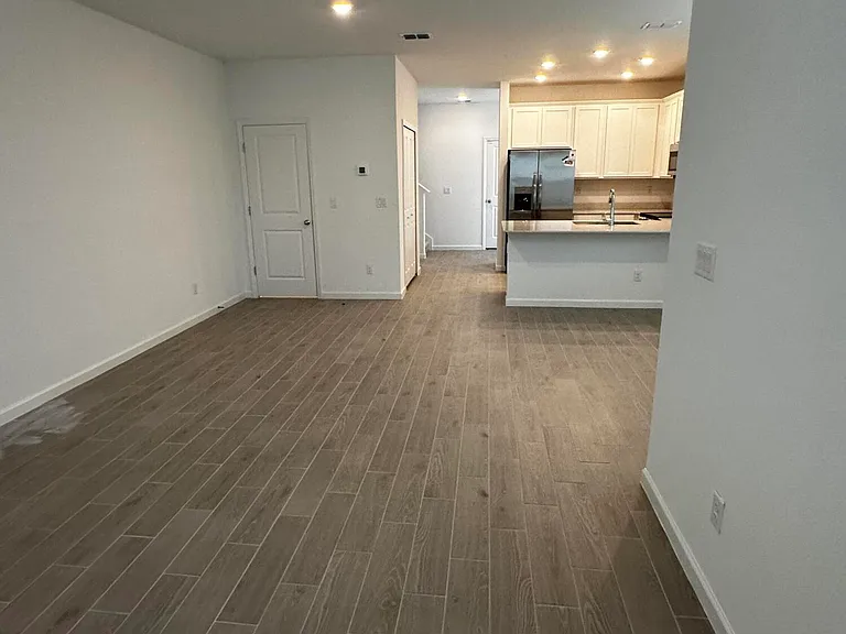 4387 Leeward Breeze Loop — Photo 13