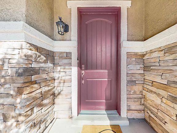 3rd image of 6812 Vista Del Sol Dr NW