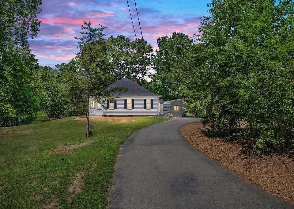 1010R Poquanticut Ave, North Easton, MA 02356 Zillow