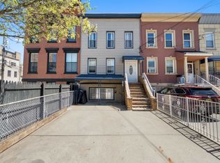 518 New York Ave, Union City, NJ 07087