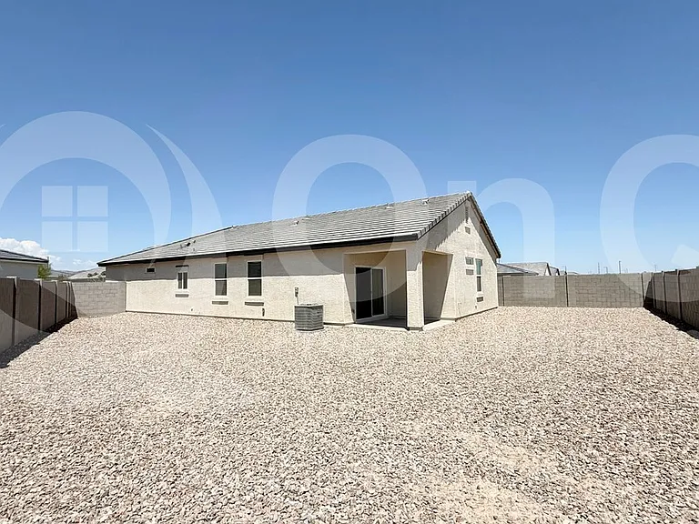 24089 W Hilton Ave — Photo 20