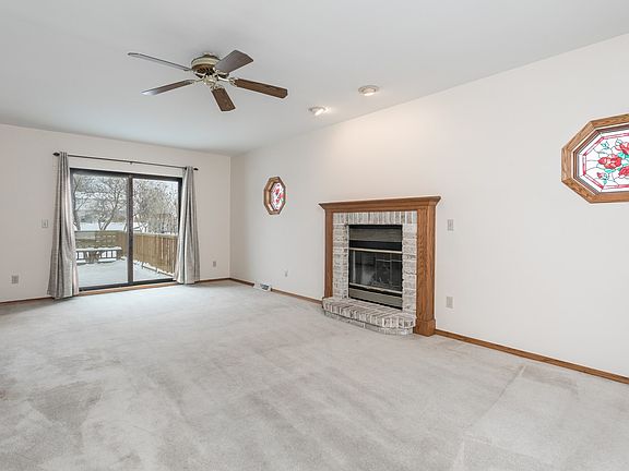 3rd image of 2113 Canyonland Dr