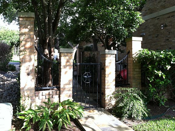 Entry to private courtyard
