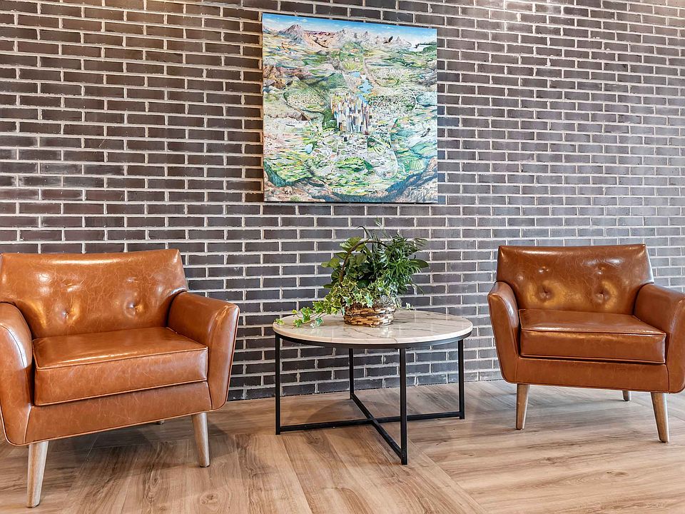 Lobby and Guest Check-in
