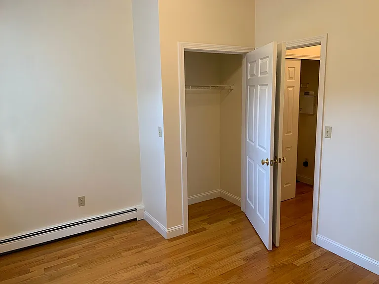 2-6 Hurley St — Photo 5