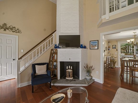 2nd image of 50 Samoset Rd