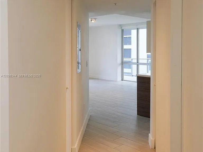 1010 SW 2nd Ave #909 — Photo 5