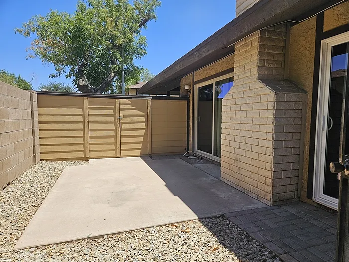 1622 W Village Way — Photo 11