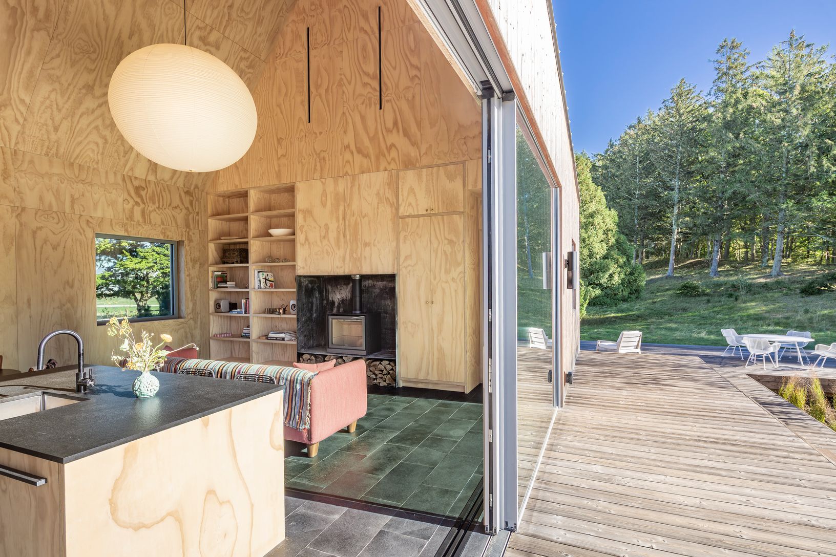  Indoor Outdoor Living 