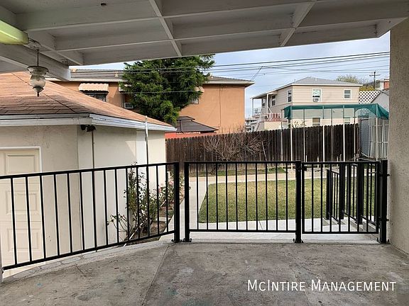 5th image of 2608 Orange Grove Ave