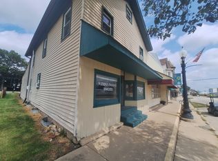 216 W Lincoln Hwy, Waterman, IL 60556