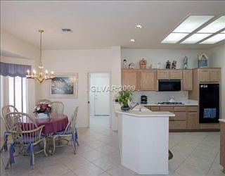 4th image of 9829 Kernville Dr
