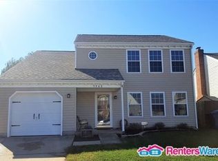 5988 Glen View Dr, Virginia Beach, VA 23464