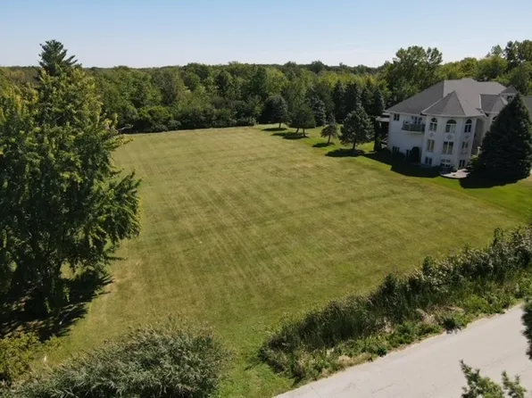 12125 Prairie St, Lemont, IL 60439