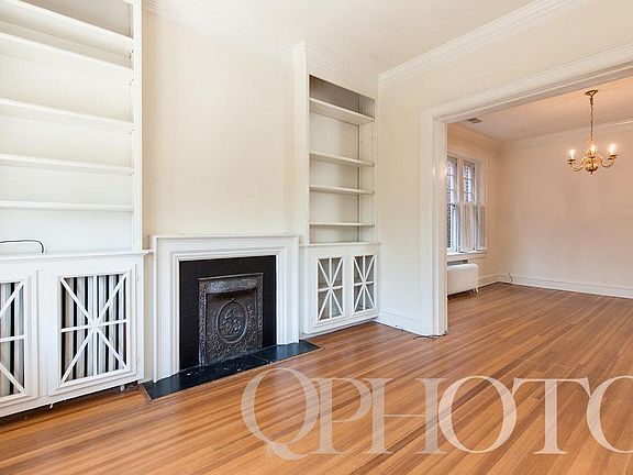 4th image of 2703 Kensington Ave #2
