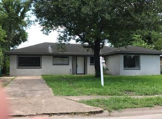 615 E Delz Dr, Houston, TX 77022