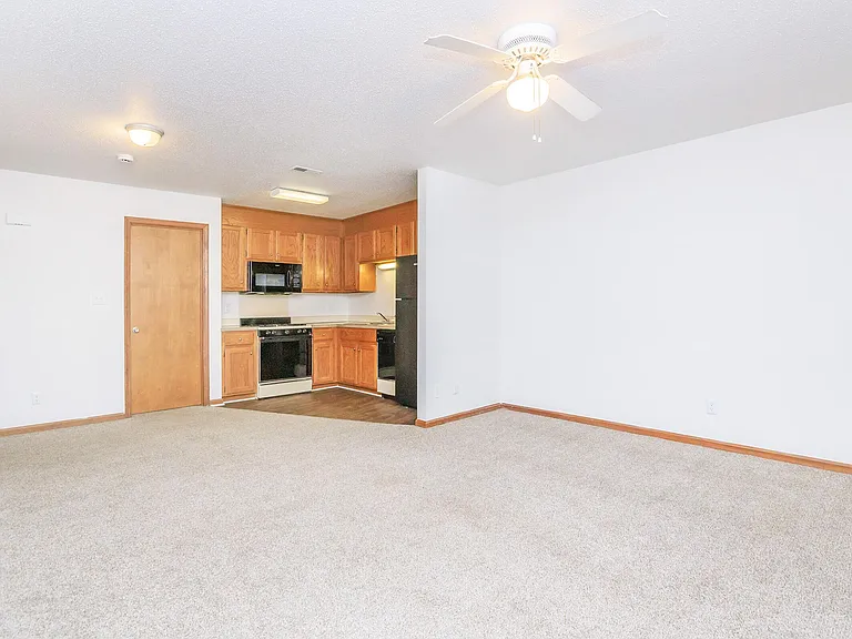 Belmont Heights Apartments & Townhomes — Photo 60