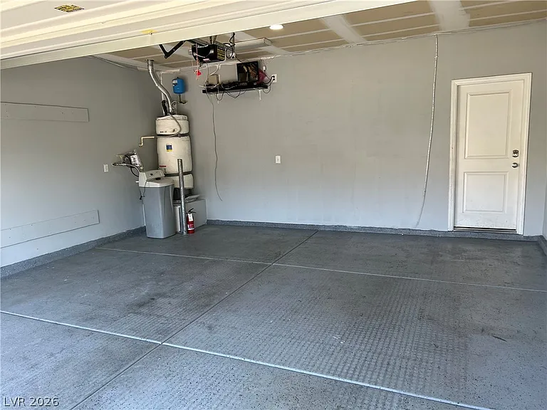 9325 Keystone Ridge Ave — Photo 17