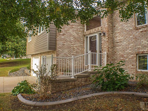 4th image of 2306 McMullin Dr