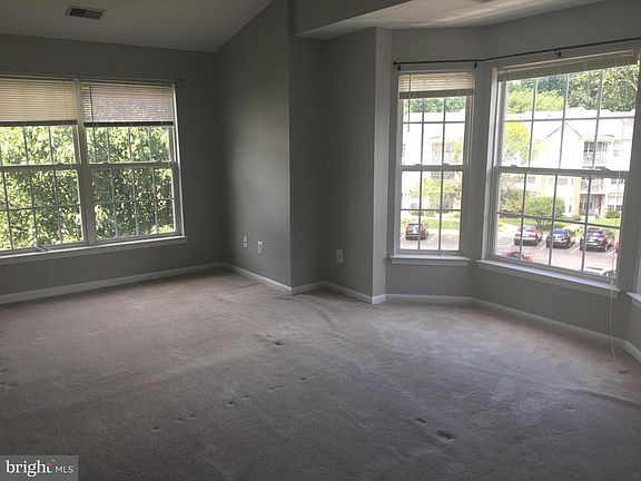 5th image of 2011 Governor Thomas Bladen Way Unit 304