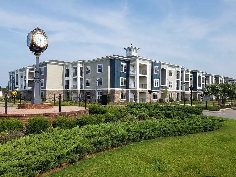 Boulevard at 3200