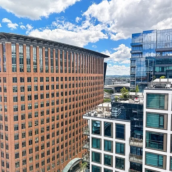 150 Seaport Blvd #20G — Photo 3