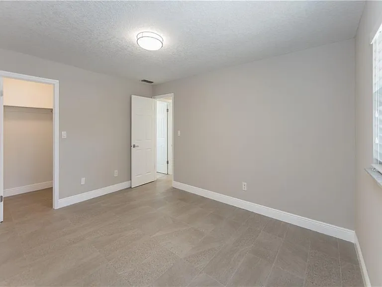 817 Laurel Ave — Photo 8
