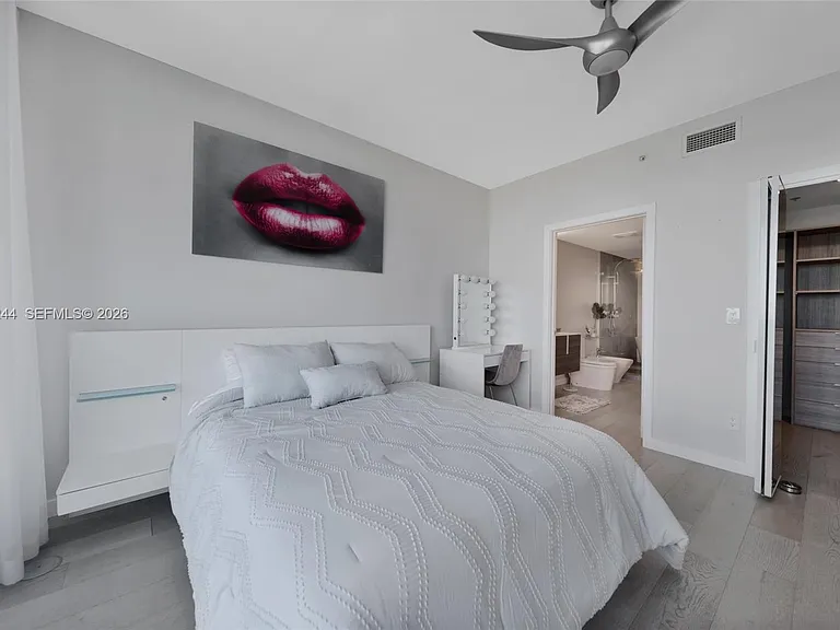 888 Biscayne Blvd #3907 — Photo 23