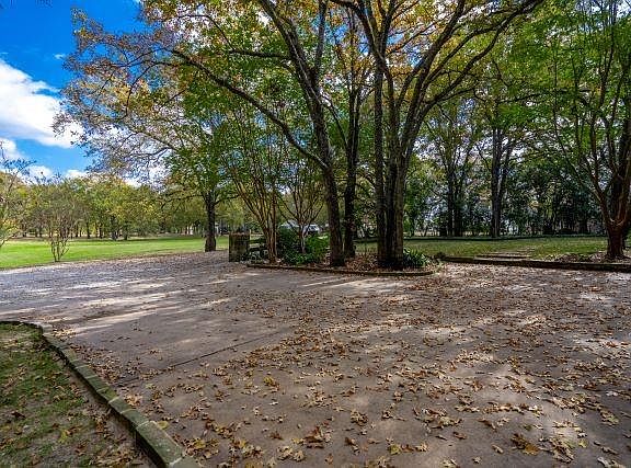 4th image of 137 Diamond Oaks Dr