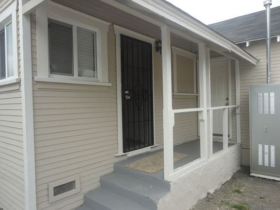 3rd image of 1238 W 70th St