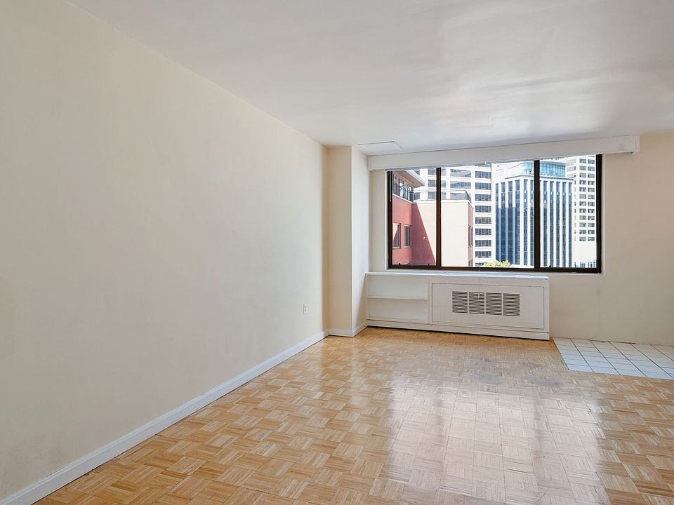 1st image of 1121 Arlington Blvd APT 923