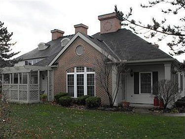 1st image of 3146 Village Green Dr #3146