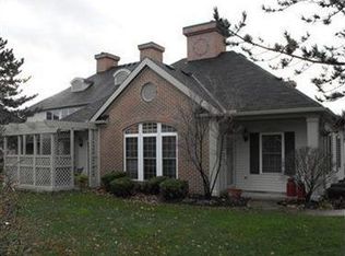 3146 Village Green Dr #3146, Westlake, OH 44145