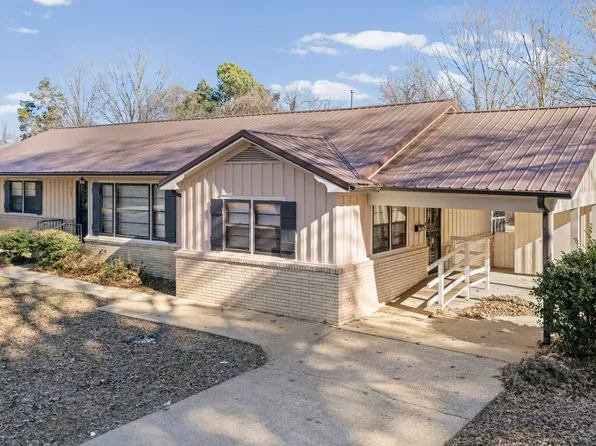 165 Marbury Dr, Holly Springs, MS 38635