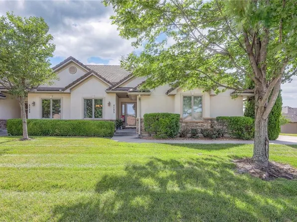 4105 NE Chapel Manor Dr #1A, Lees Summit, MO 64064