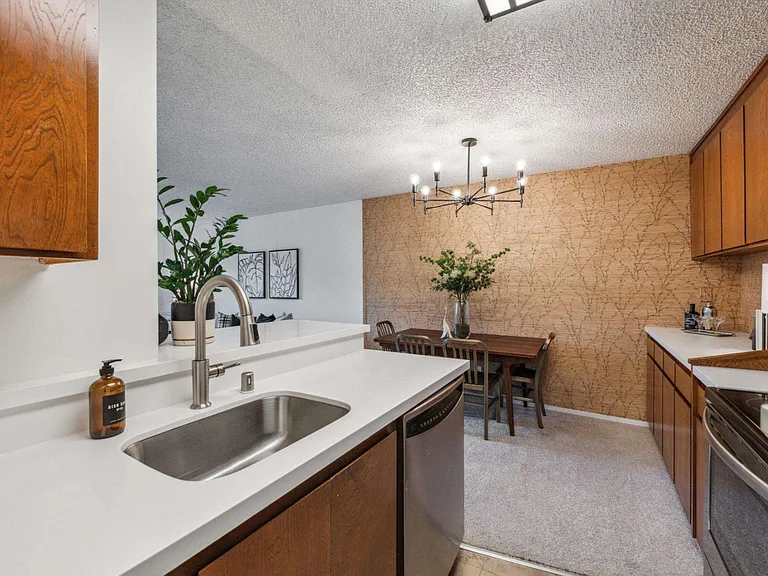 965 Shorepoint Ct #209 — Photo 6