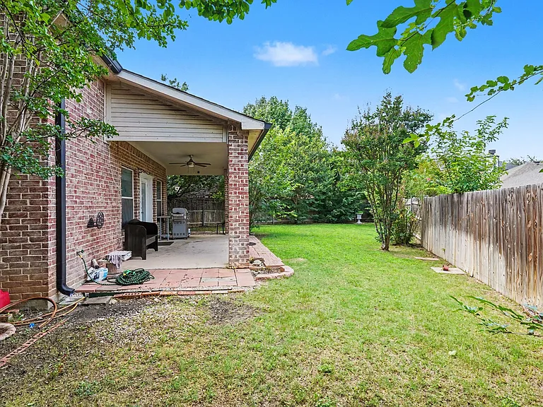 8660 Lariat Cir — Photo 44