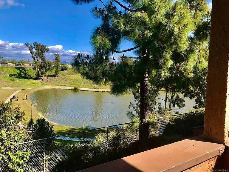 526 Calle Montecito — Photo 22