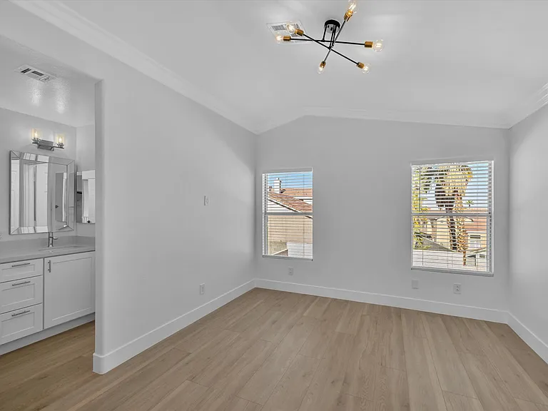 10232 Anoka Ave — Photo 11