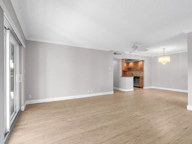 950 Ponce De Leon Rd #3120 — Photo 15