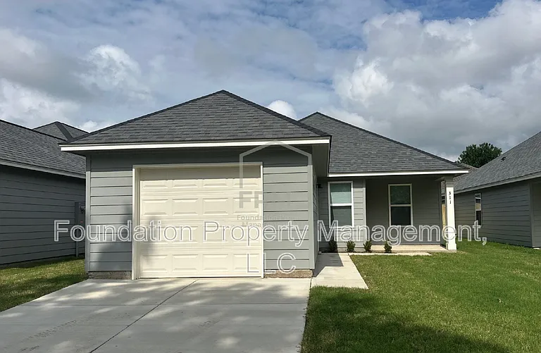 311 Westree St — Photo 1