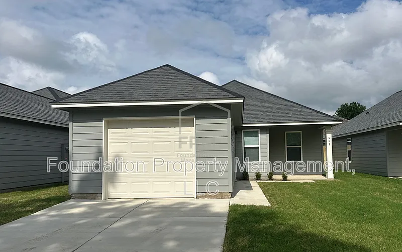 311 Westree St