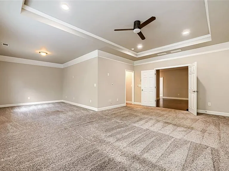 2464 Norwood Dr SE — Photo 12