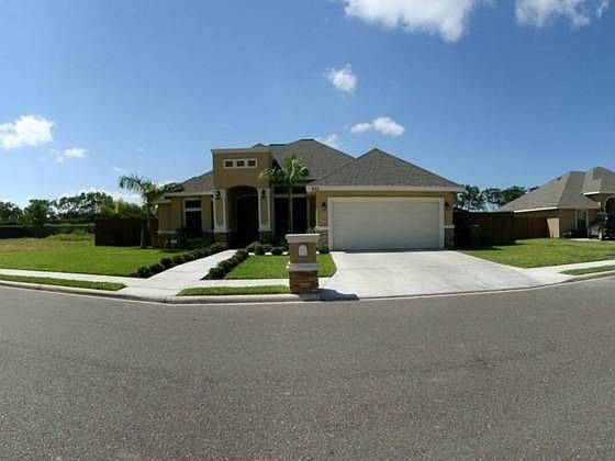 1st image of 907 W Daffodil Ave
