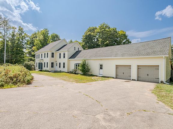 2nd image of 638 Post Road