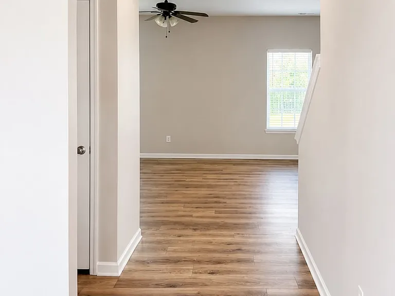 4424 Roundwood Ct — Photo 5