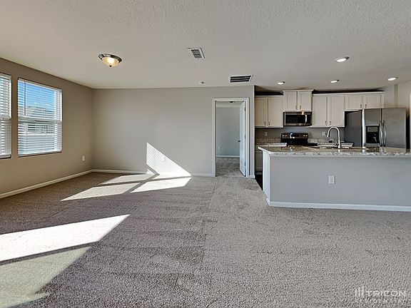 4th image of 2247 Pebble Point Dr