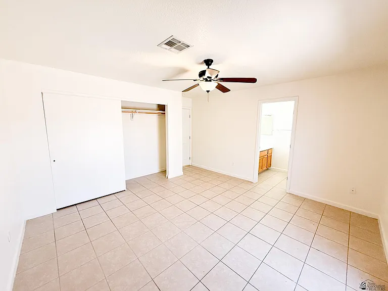 3016 W 24th Pl — Photo 15