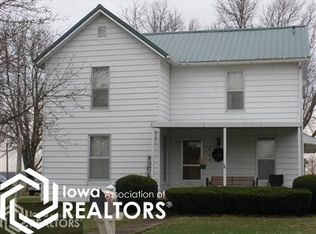 404 E Columbus St, Crawfordsville, IA 52621
