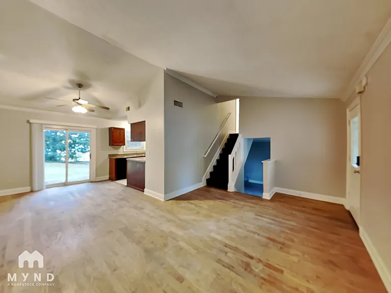 1652 Carrie Farm Ln NW — Photo 2